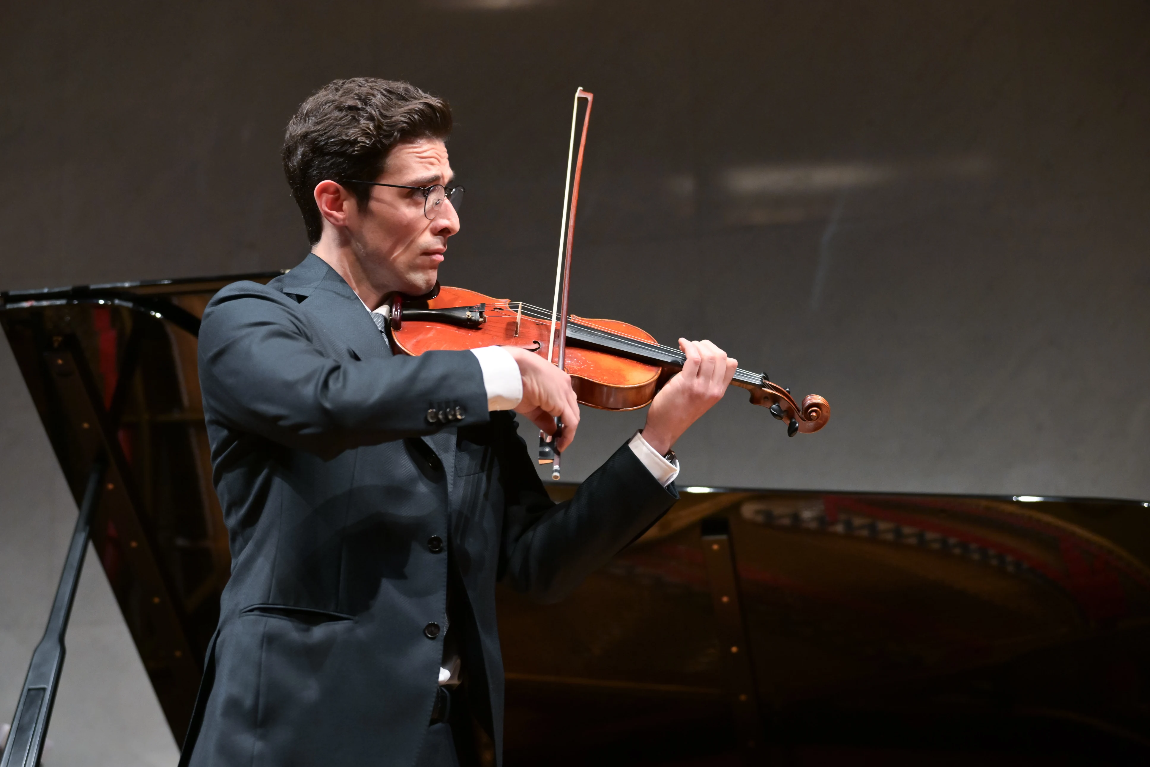 Gabriel Toaldo on stage